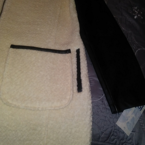 Jacket - Picture 2 of 6